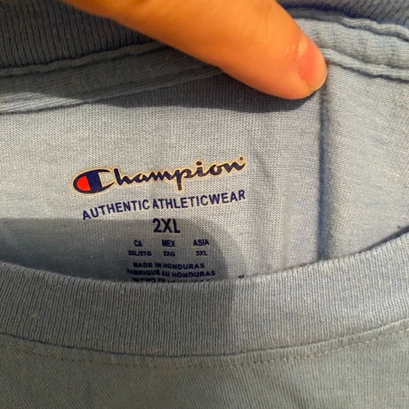 NWOT CHAMPION light blue men’s short sleeve 2XL - Picture 3 of 3